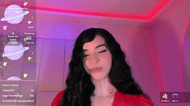 Summer walkerr online show from February 14, 2025, 6:40 pm