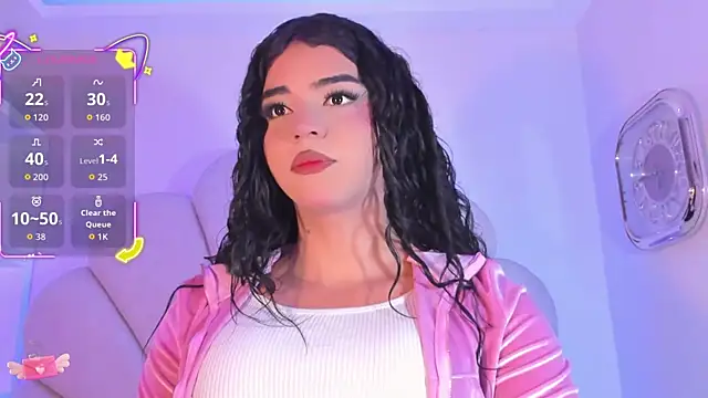 Summer walkerr online show from November 23, 2025, 12:37 pm