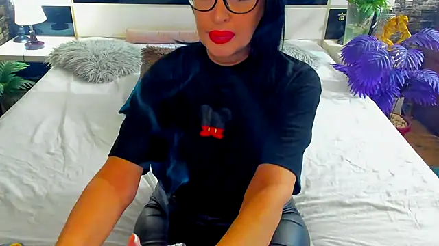 shannon4u online show from February 7, 2026, 6:49 pm