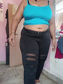 Snapshot of Ivy-09 chatting on February 12, 2026, 6:24 am Ivy-09 online show from February 12, 2026, 6:24 am