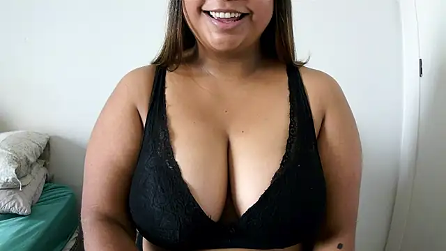 ArisaGonzalez online show from September 19, 2025, 12:42 pm