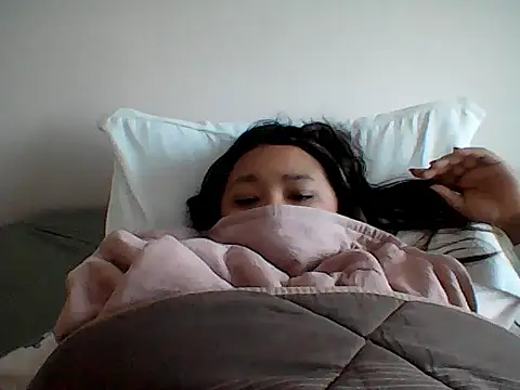 Snapshot of ArisaGonzalez chatting on January 17, 2026, 11:25 am ArisaGonzalez online show from January 17, 2026, 11:25 am