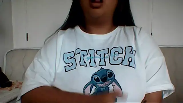 Snapshot of ArisaGonzalez chatting on May 13, 2026, 3:52 pm ArisaGonzalez online show from May 13, 2026, 3:52 pm