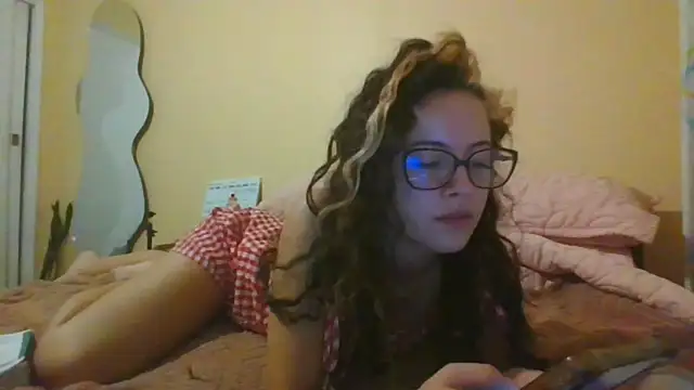 Snapshot of frikigyal chatting on January 17, 2025, 2:08 am frikigyal online show from January 17, 2025, 2:08 am