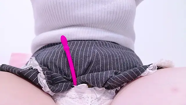 Snapshot of x--Miu--x chatting on October 24, 2025, 5:06 am x--Miu--x online show from October 24, 2025, 5:06 am