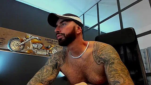 AronGrant online show from September 20, 2025, 8:41 am