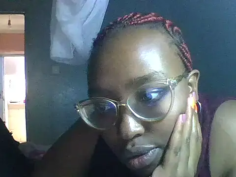 Snapshot of Babey_shirl chatting on February 3, 2025, 1:19 pm Babey shirl online show from February 3, 2025, 1:19 pm