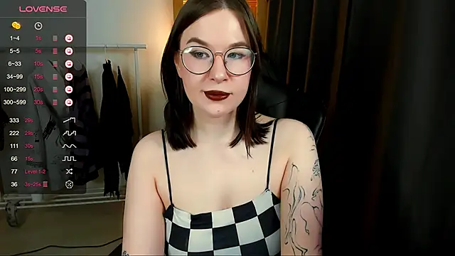 MyNameIsLilith online show from January 12, 2026, 4:36 pm