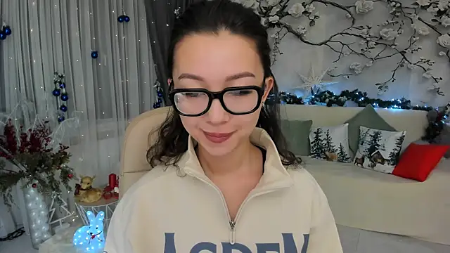 AgnieszkaBanana online show from December 16, 2025, 4:06 am