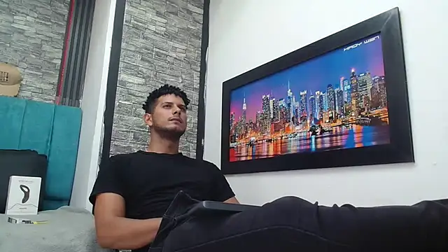 Snapshot of Chris_Dick23 chatting on January 8, 2026, 4:29 am Chris Dick23 online show from January 8, 2026, 4:29 am