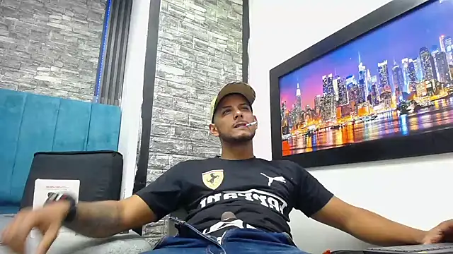 Snapshot of Chris_Dick23 chatting on February 6, 2026, 5:14 am Chris Dick23 online show from February 6, 2026, 5:14 am