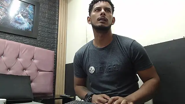 Chris Dick23 online show from October 22, 2025, 4:12 am