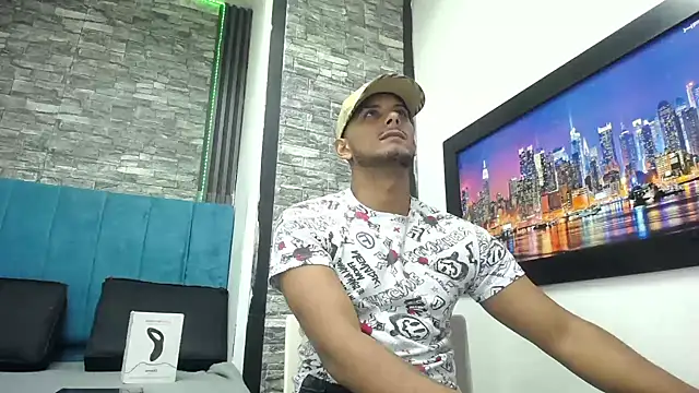 Snapshot of Chris_Dick23 chatting on February 4, 2026, 5:46 am Chris Dick23 online show from February 4, 2026, 5:46 am