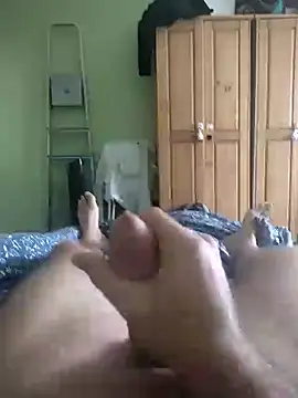 Snapshot of terisdfg chatting on October 4, 2025, 11:23 am terisdfg online show from October 4, 2025, 11:23 am