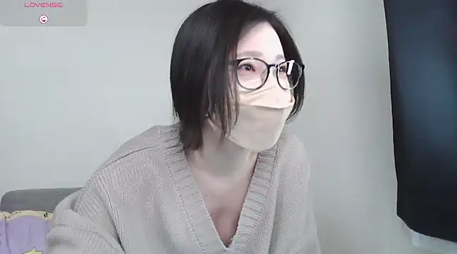 Snapshot of _NOA-chan_ chatting on February 22, 2025, 3:47 pm NOA-chan online show from February 22, 2025, 3:47 pm