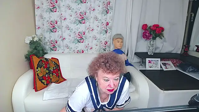 YourHotGranny online show from June 2, 2026, 10:48 am