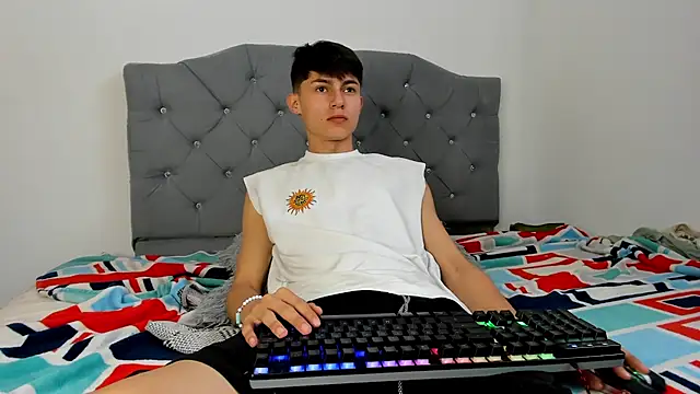 Snapshot of benavides_anthony chatting on January 24, 2025, 5:21 pm benavides anthony online show from January 24, 2025, 5:21 pm