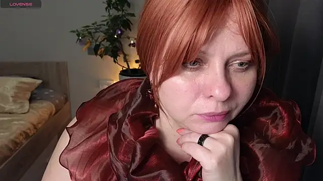 Snapshot of Gray_swann chatting on December 17, 2025, 6:35 pm Gray swann online show from December 17, 2025, 6:35 pm