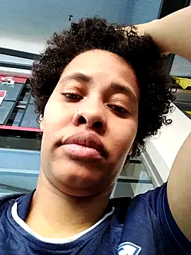 Su Duarte 1 online show from September 19, 2025, 8:13 pm