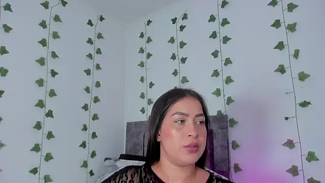 Snapshot of Miaa_Garcia chatting on July 28, 2026, 10:53 pm Miaa Garcia online show from July 28, 2026, 10:53 pm