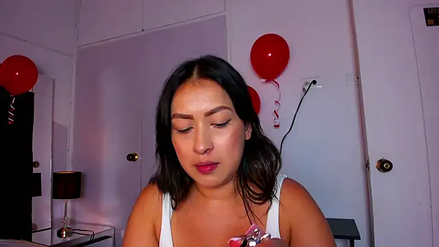 Snapshot of Miaa_Garcia chatting on February 14, 2025, 8:59 pm Miaa Garcia online show from February 14, 2025, 8:59 pm