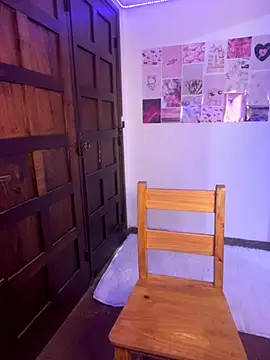 Snapshot of agoosvokk chatting on September 14, 2025, 5:35 pm agoosvokk online show from September 14, 2025, 5:35 pm