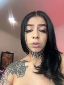 AbbyFtLuna online show from November 5, 2025, 6:44 pm