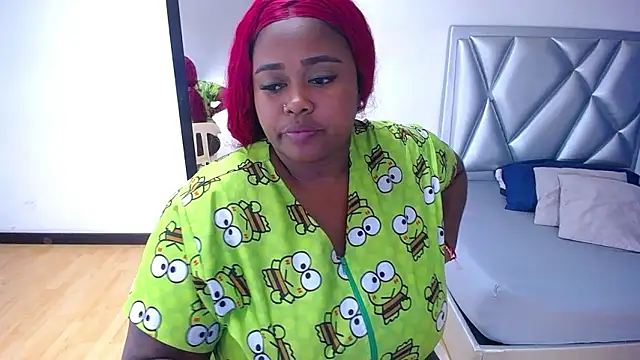 Snapshot of exotic_karmella chatting on January 16, 2026, 12:36 am exotic karmella online show from January 16, 2026, 12:36 am