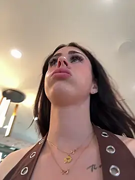 aus queen online show from February 24, 2026, 10:54 pm