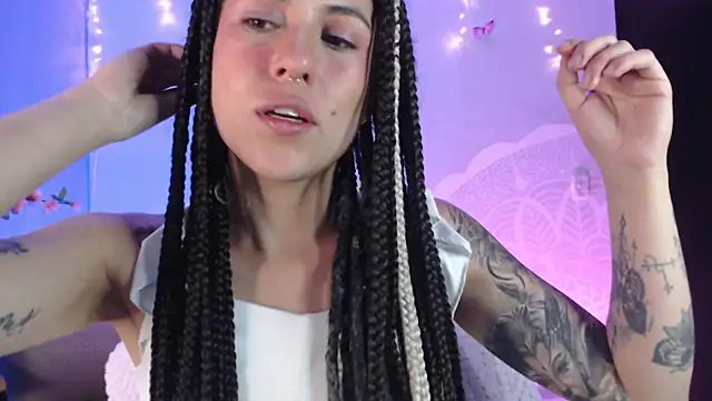 Snapshot of Hellen_dumont chatting on March 8, 2025, 2:23 am Hellen dumont online show from March 8, 2025, 2:23 am