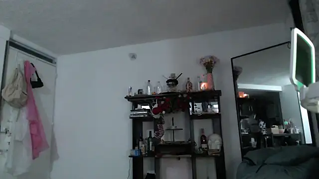 Snapshot of Hellen_dumont chatting on January 11, 2026, 1:01 am Hellen dumont online show from January 11, 2026, 1:01 am