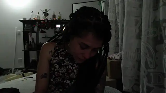 Snapshot of Hellen_dumont chatting on December 20, 2025, 11:40 pm Hellen dumont online show from December 20, 2025, 11:40 pm