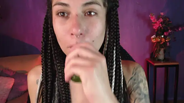 Snapshot of Hellen_dumont chatting on February 23, 2025, 6:17 am Hellen dumont online show from February 23, 2025, 6:17 am