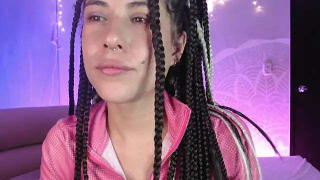 Snapshot of Hellen_dumont chatting on February 27, 2025, 8:46 am Hellen dumont online show from February 27, 2025, 8:46 am