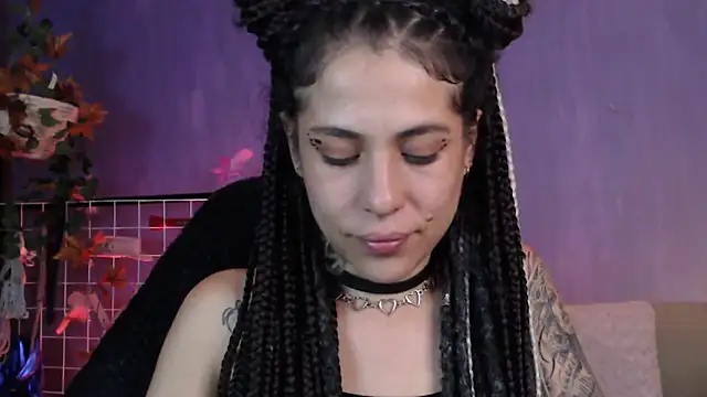 Snapshot of Hellen_dumont chatting on March 13, 2025, 5:22 am Hellen dumont online show from March 13, 2025, 5:22 am