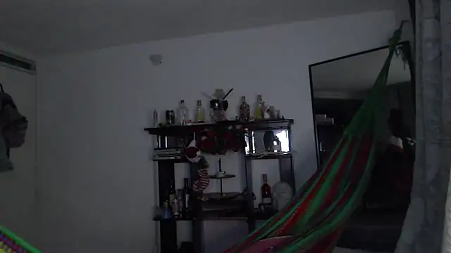 Snapshot of Hellen_dumont chatting on January 9, 2026, 1:01 am Hellen dumont online show from January 9, 2026, 1:01 am