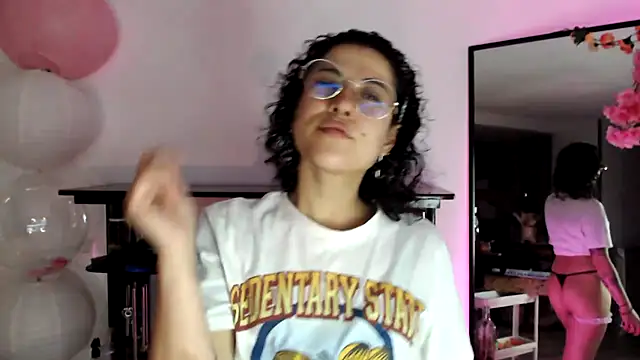 Hellen dumont online show from March 18, 2026, 2:04 am