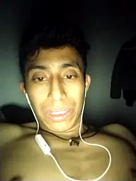 Snapshot of Flaquito_pitudo chatting on March 16, 2025, 10:11 am Flaquito pitudo online show from March 16, 2025, 10:11 am