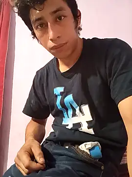Snapshot of Flaquito_pitudo chatting on October 1, 2025, 8:35 pm Flaquito pitudo online show from October 1, 2025, 8:35 pm