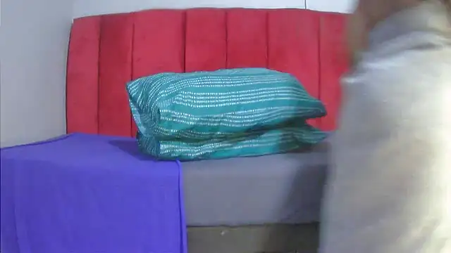 Snapshot of assqueenxx chatting on January 18, 2026, 4:27 am assqueenxx online show from January 18, 2026, 4:27 am