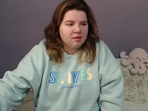 Snapshot of so_shy chatting on November 27, 2025, 7:53 am so shy online show from November 27, 2025, 7:53 am