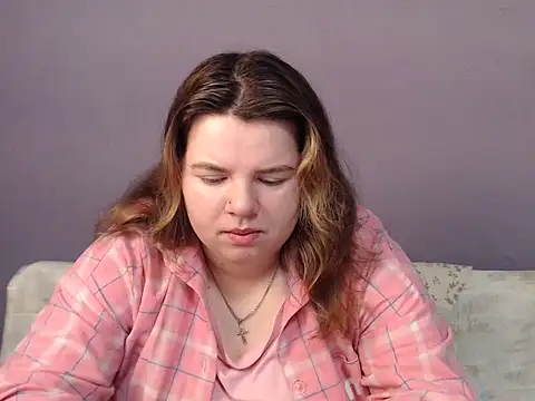 Snapshot of so_shy chatting on November 10, 2025, 7:24 am so shy online show from November 10, 2025, 7:24 am