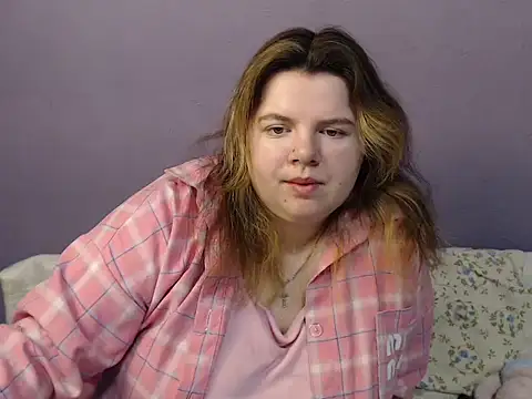 Snapshot of so_shy chatting on November 15, 2025, 7:12 am so shy online show from November 15, 2025, 7:12 am