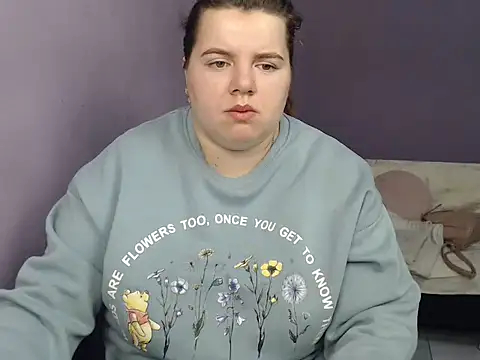 Snapshot of so_shy chatting on September 28, 2025, 6:53 am so shy online show from September 28, 2025, 6:53 am