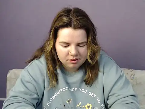 Snapshot of so_shy chatting on November 9, 2025, 7:23 am so shy online show from November 9, 2025, 7:23 am