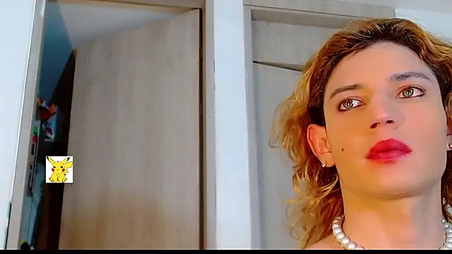 Snapshot of honey_skin chatting on March 6, 2025, 12:09 pm honey skin online show from March 6, 2025, 12:09 pm