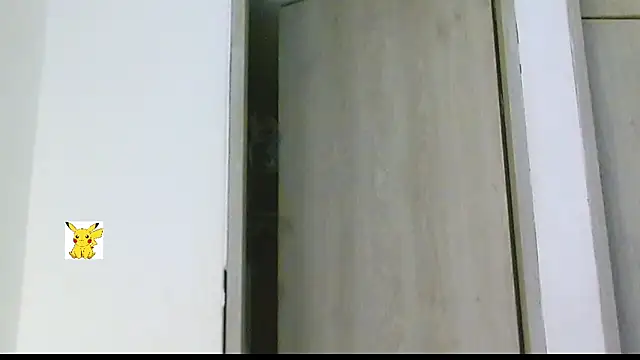 Snapshot of honey_skin chatting on February 25, 2025, 8:21 pm honey skin online show from February 25, 2025, 8:21 pm