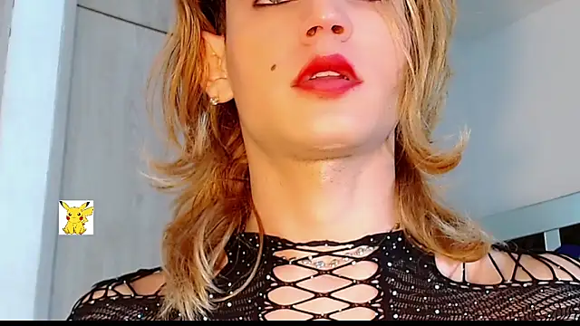 Snapshot of honey_skin chatting on March 2, 2025, 2:58 pm honey skin online show from March 2, 2025, 2:58 pm