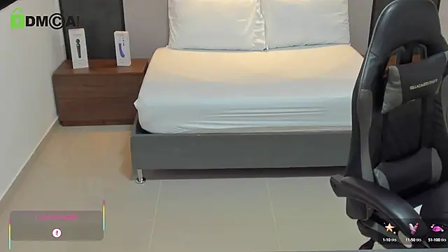 Snapshot of candy_summer28 chatting on September 19, 2025, 8:57 pm candy summer28 online show from September 19, 2025, 8:57 pm