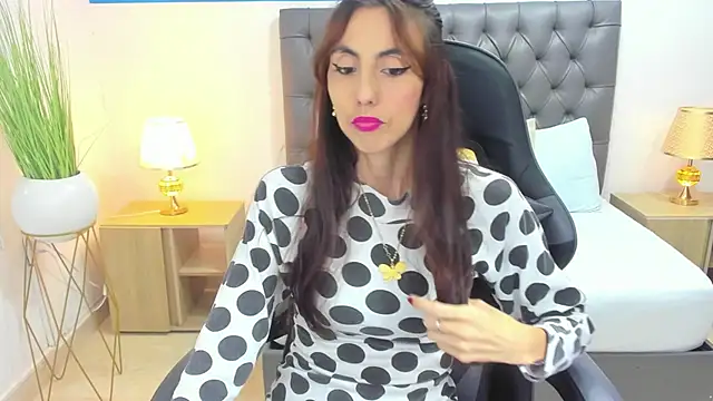 Snapshot of candy_summer28 chatting on March 4, 2025, 7:11 pm candy summer28 online show from March 4, 2025, 7:11 pm